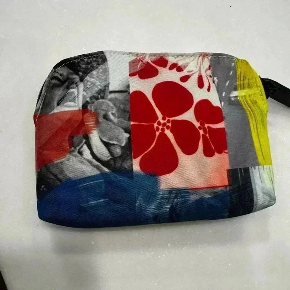 Hayward Zipper Toiletry Makeup Travel Bag Pouch 7x6 - Picture 7 of 11